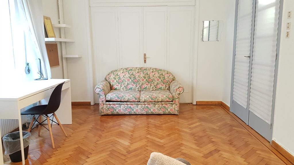 Errathens Pine Red And Taupe - Athens Center Appartement Buitenkant foto