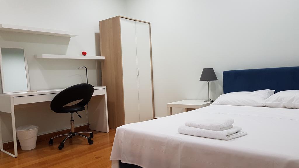 Errathens Pine Red And Taupe - Athens Center Appartement Buitenkant foto