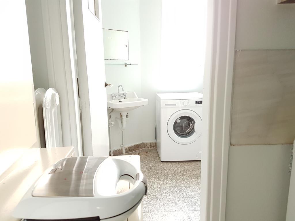 Errathens Pine Red And Taupe - Athens Center Appartement Buitenkant foto